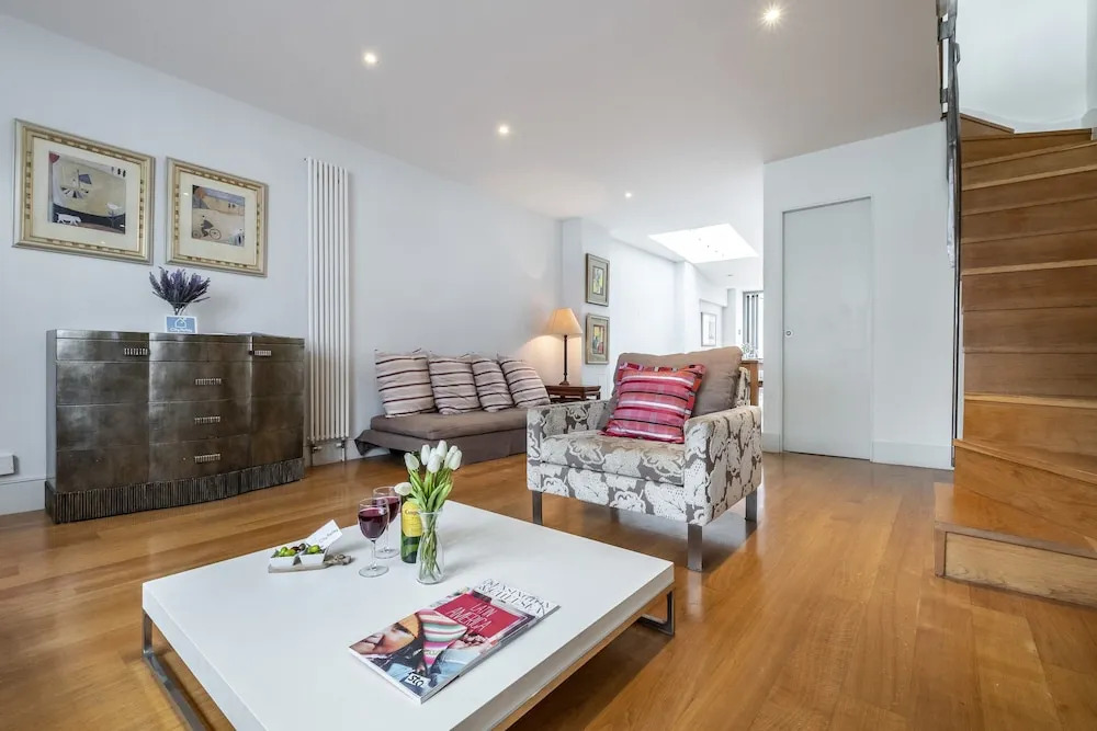 The Stunning Kenway Road House - AJE