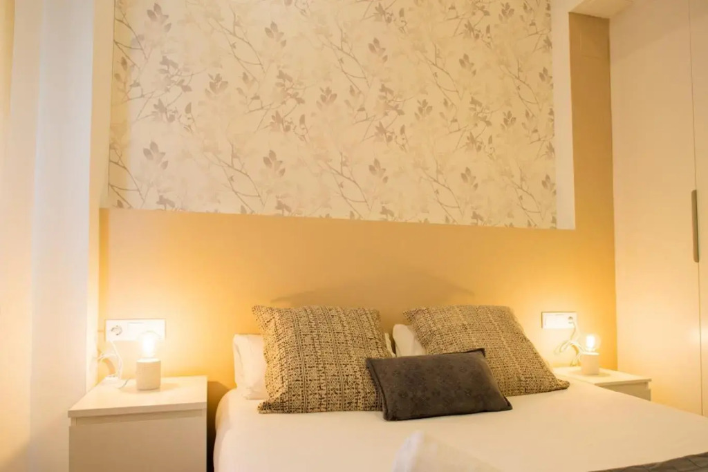 Cabanyal 3 Bedroom WIFI AC Terrace Beach Penthouse