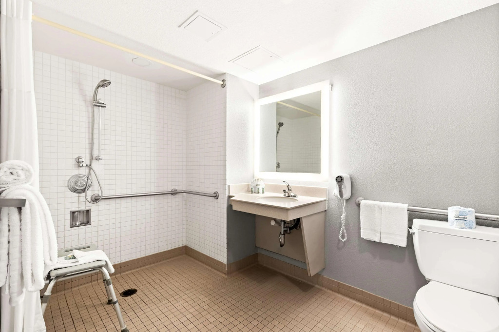 Best Western Yacht Harbor Hotel