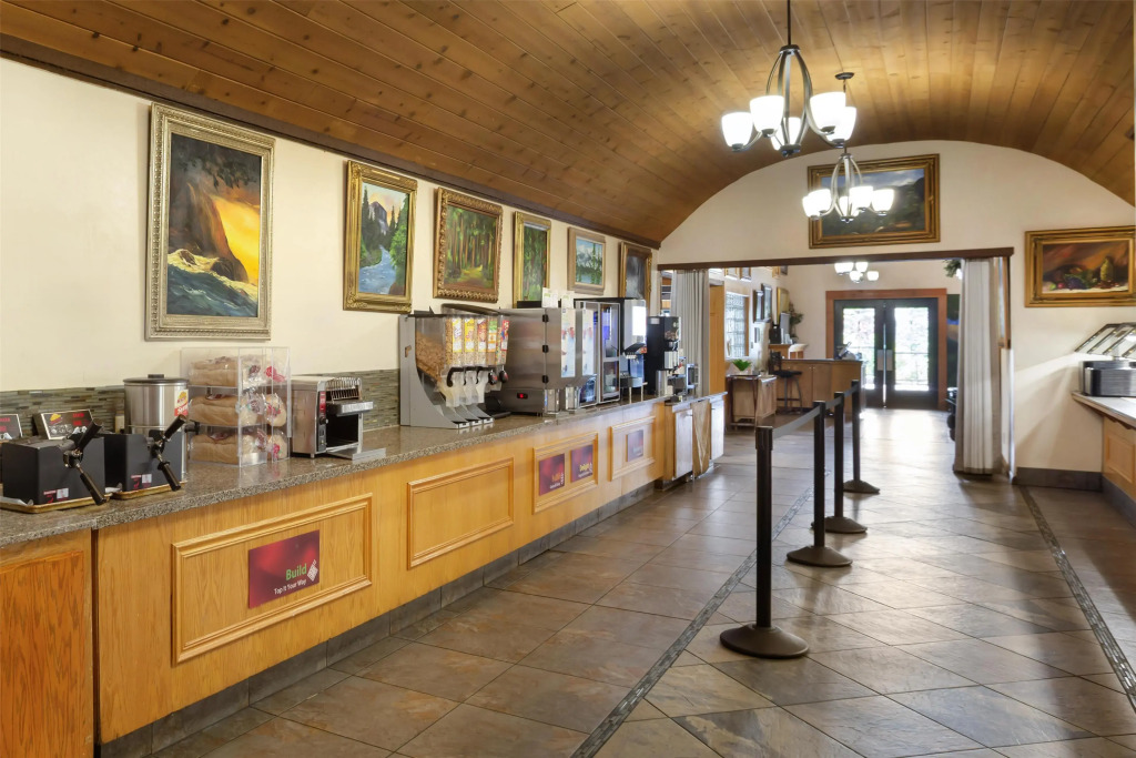 Best Western Plus Yosemite Gateway Inn