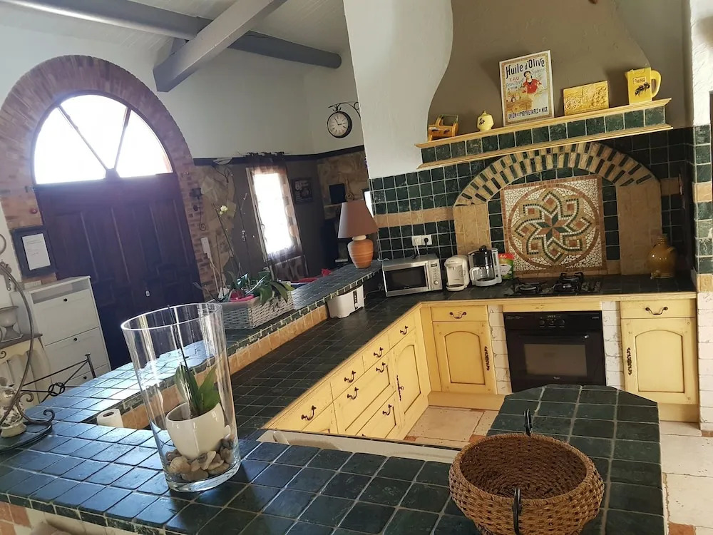 Idyllic Villa in Trets with Private Swimming Pool