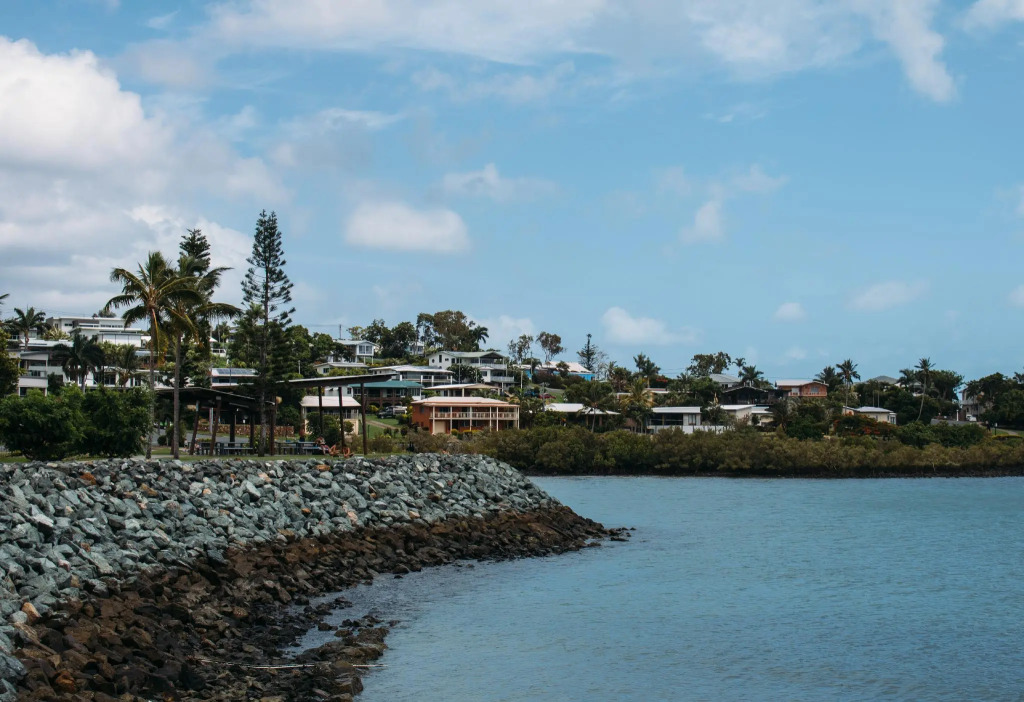 Nomads Airlie Beach