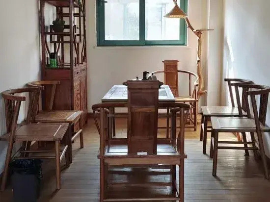 Lake of Fuxian Bicheng B&B (Chengjiang Sun Mountain Branch)