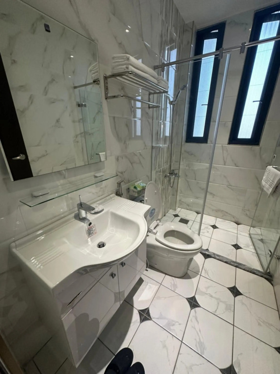 Latitude 23N
