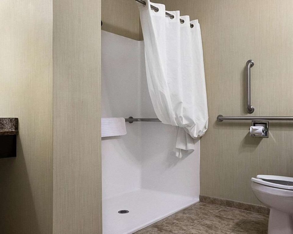 MainStay Suites Bismarck