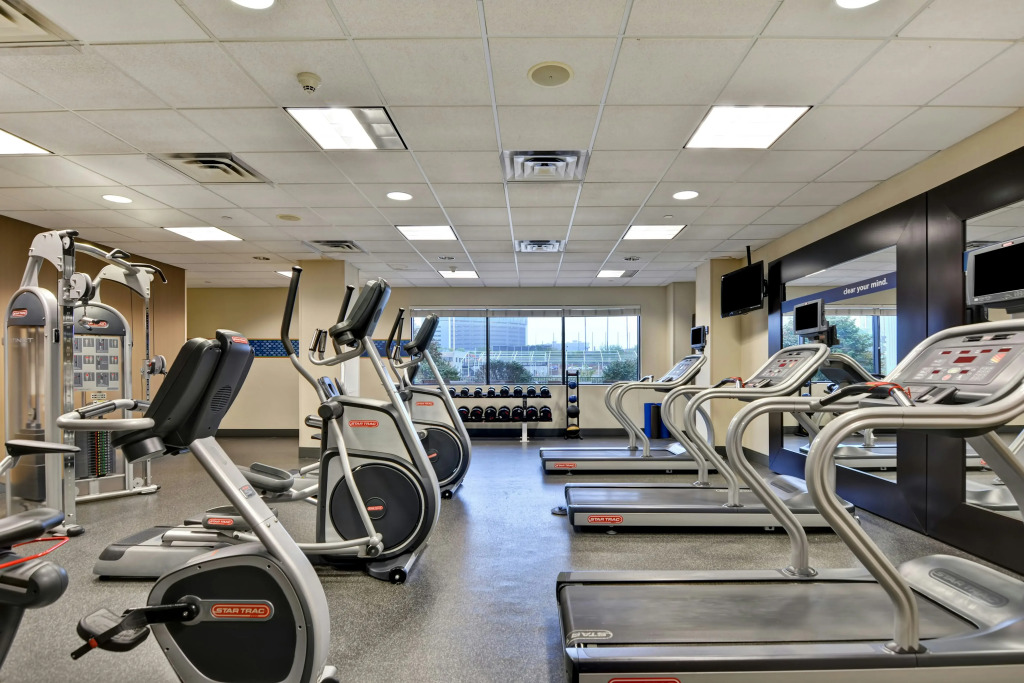 Hampton Inn & Suites Newark-Harrison-Riverwalk