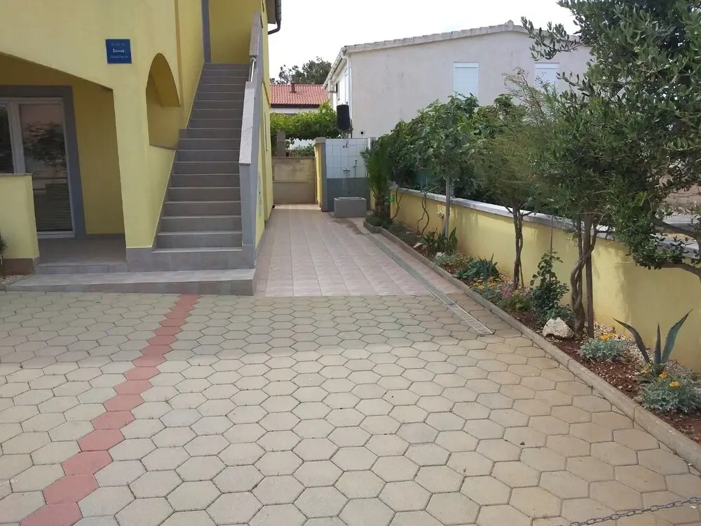Vanja - Terrace & BBQ - A1