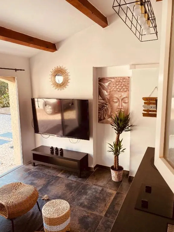STUDIO VILLA MONTECITO - Spa