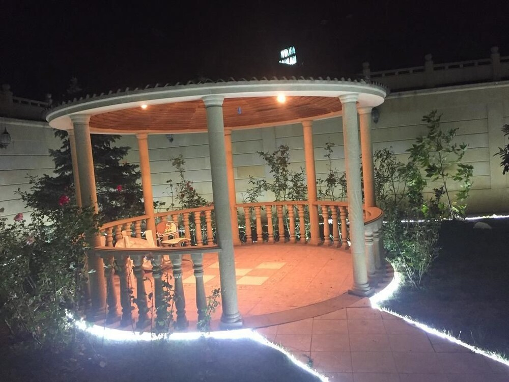 Star Hotel