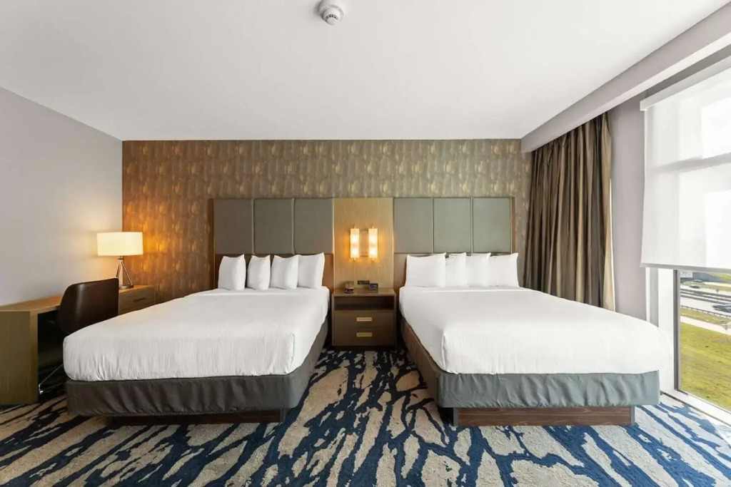 Embassy Suites By Hilton Irving Las Colinas