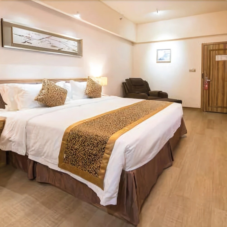 Kangquan Yunhai Hot Spring Hotel