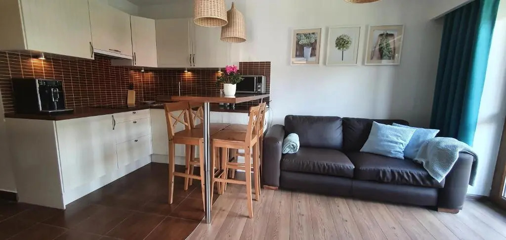 Apartament Jaworzyna - bezpłatny parking w hali garażowej