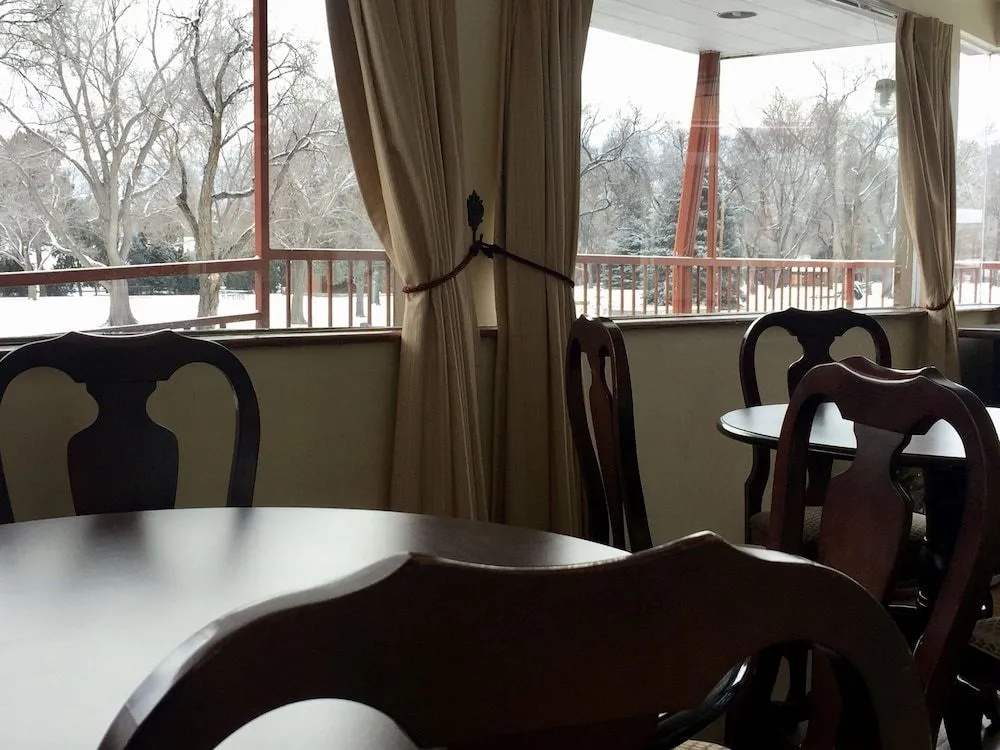 Parkview Inn Motel