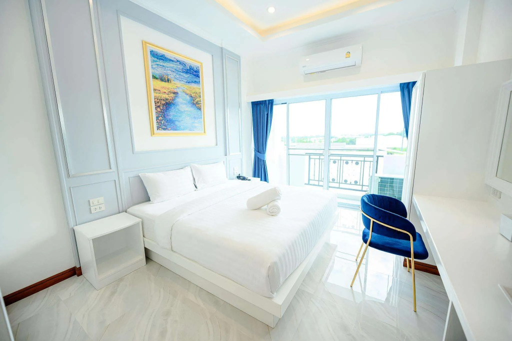 Marble Arch De Loei Hotel
