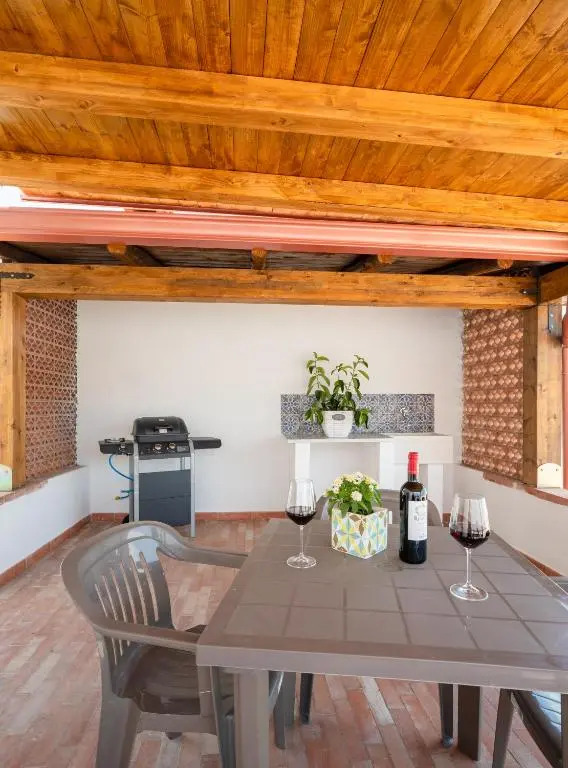 Arricàmpati Airport Rooms in Villa & RENT CAR