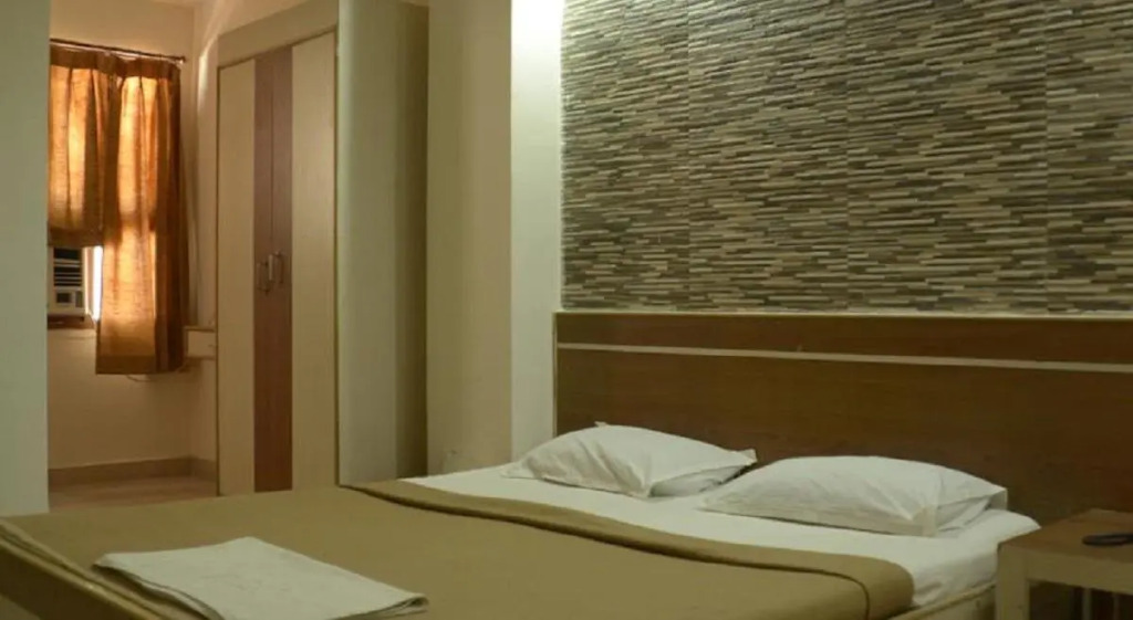 Hotel Sri Sai Krupa
