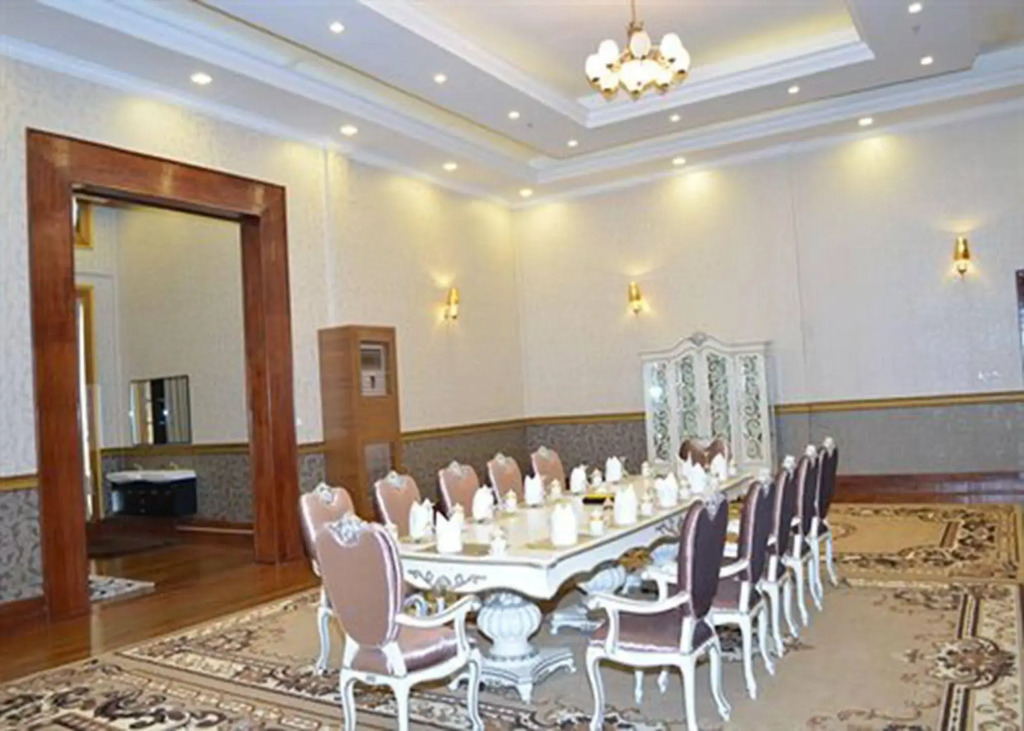 Royal President Hotel