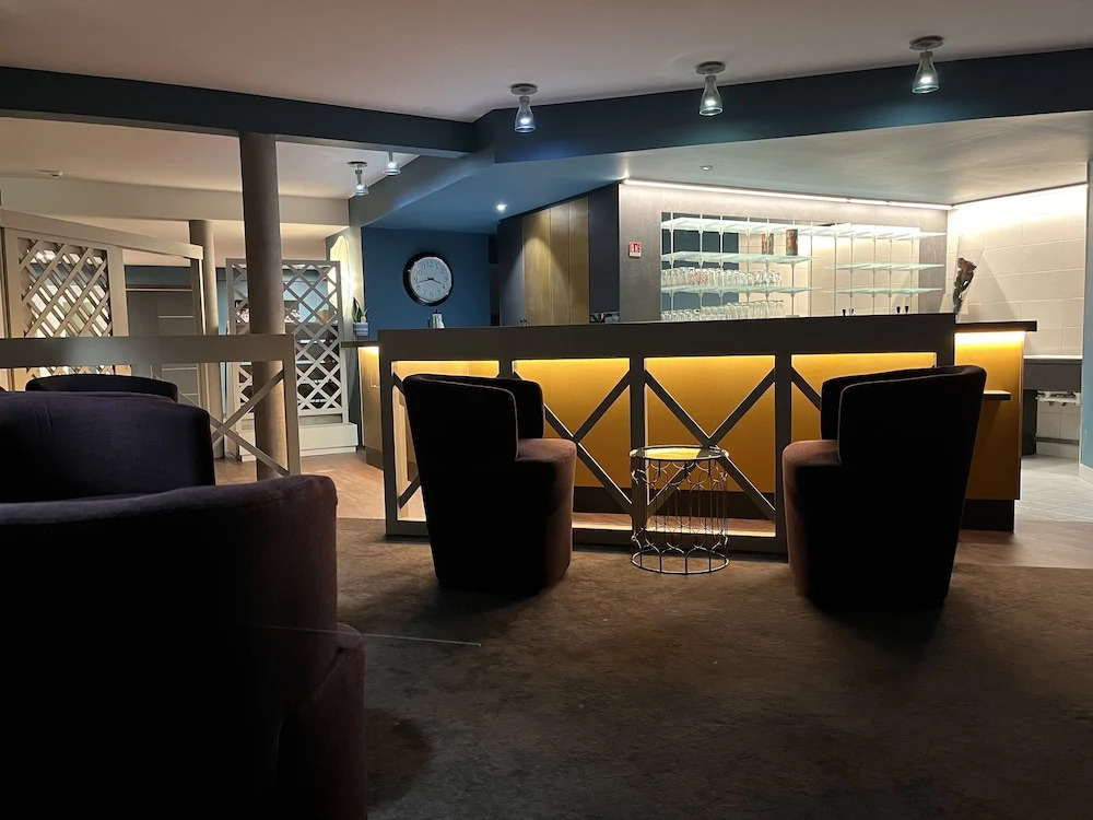 BRIT HOTEL LE VESOUL