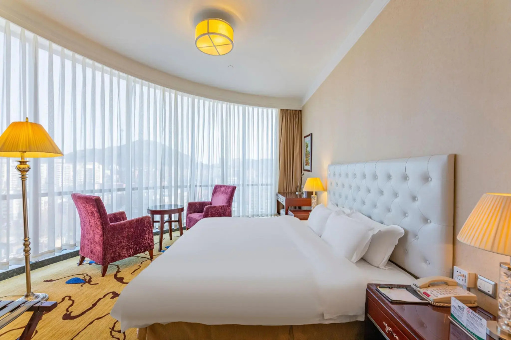 Sweetland Hotel