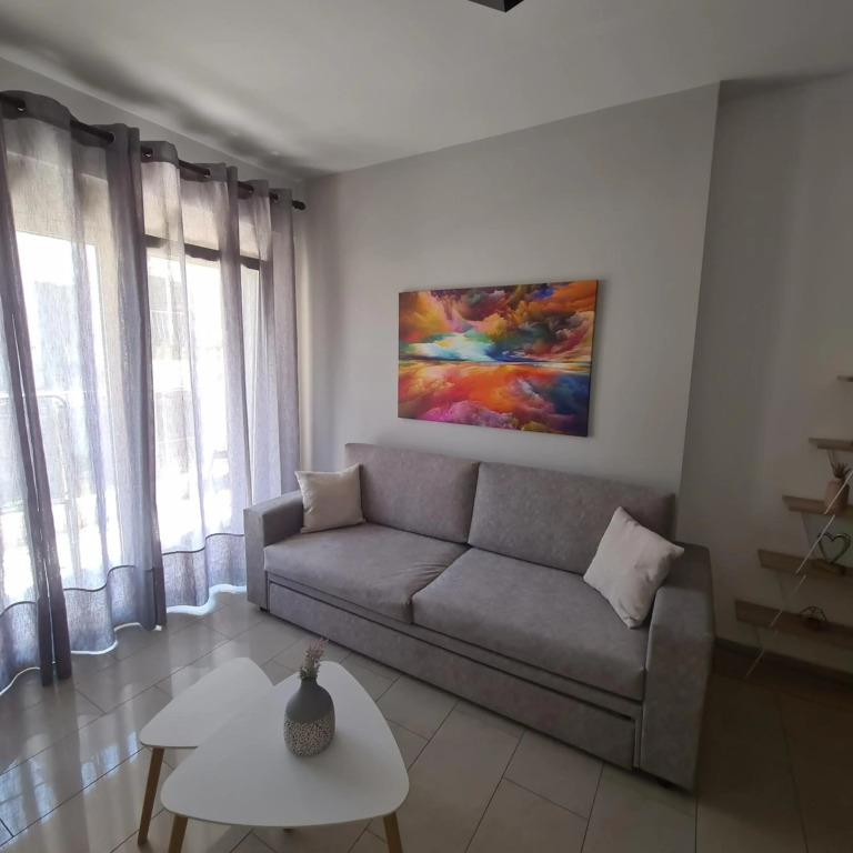 Magenta Ruby Appartment!!