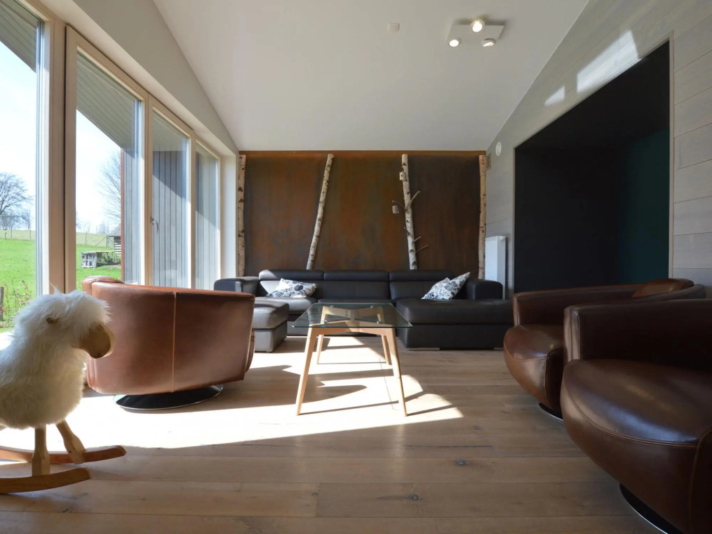 Chic Retreat Near Lake & Fens