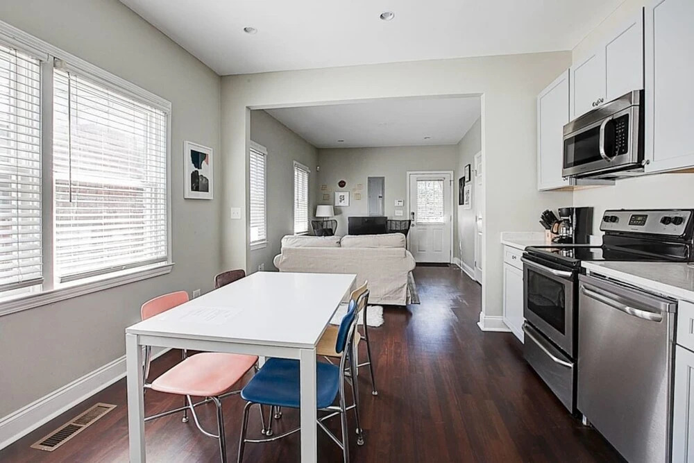 Desirous Iris Atlanta Vacation Home Sleeps 5
