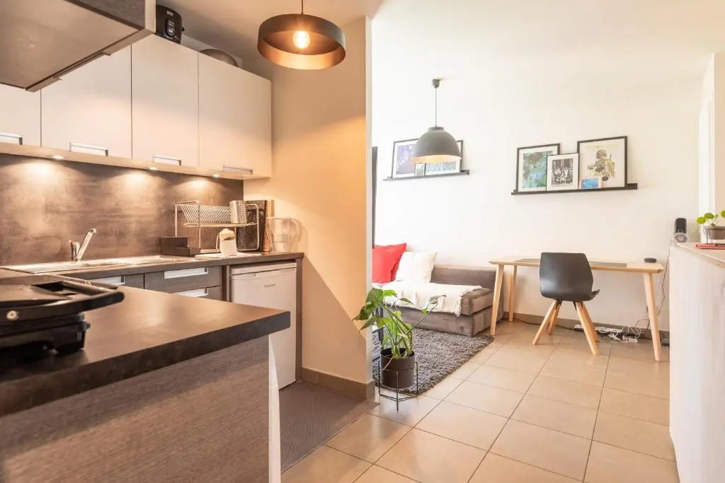 Apartment for 2 600 meters from the lake