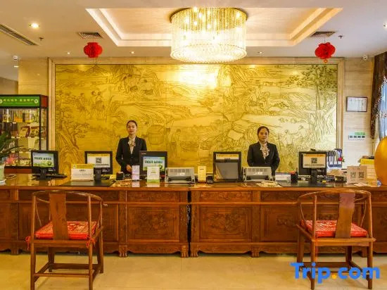 Gold Hotel
