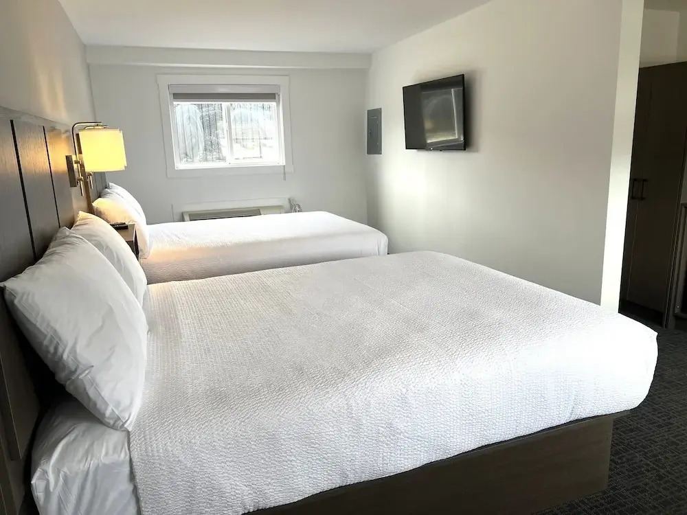 Coast Penticton Hotel