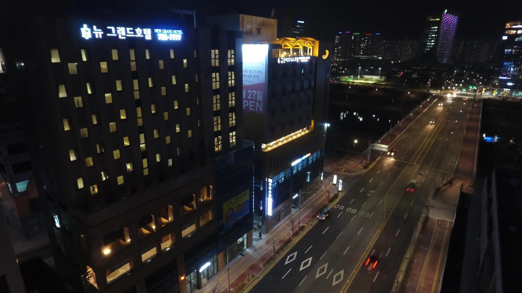 new grand hotel