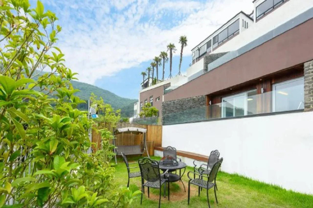 Friemily Pool Villa & Hotel