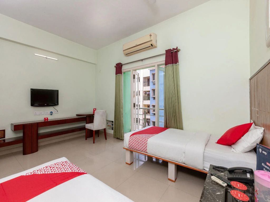 Lotels Hotel
