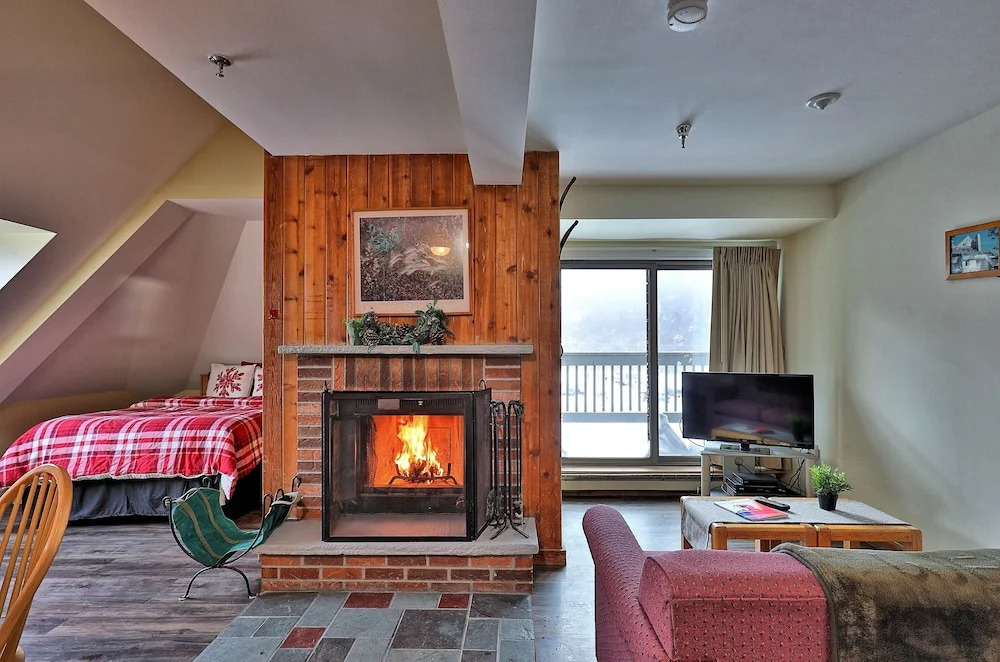 Mg 3f09 - Mountain Green Studio: Amazing Views/Location