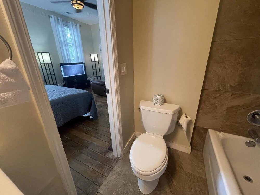 Suite 2 - Private Suite Historical Home