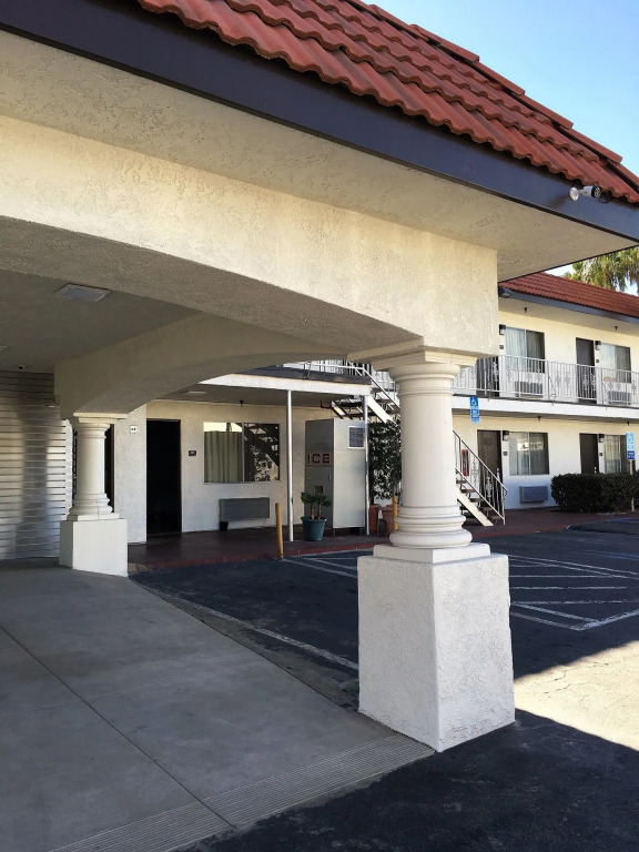 Hawthorne Plaza Inn Near LAX
