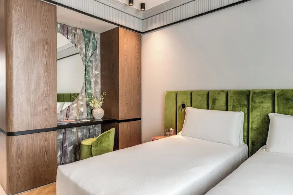 Santa Maria Maggiore Suites Apartments