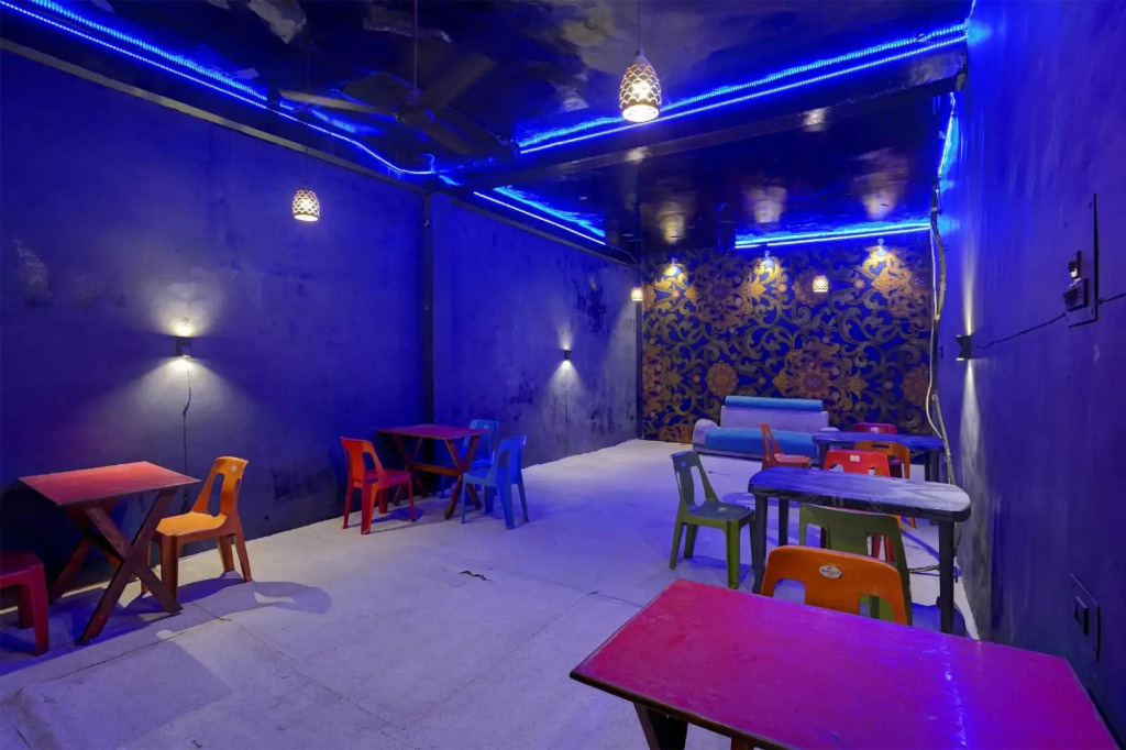 Oyo 86763 D R Hotel Restaurant