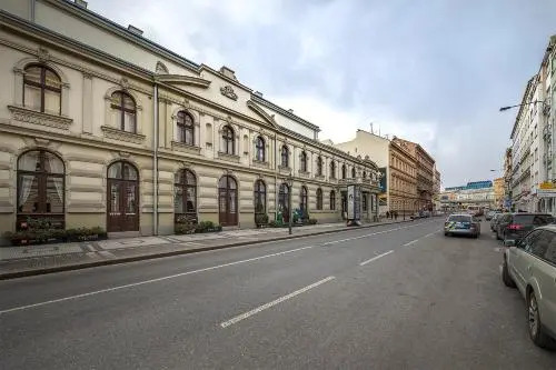 Luxurious Apartments Karlin
