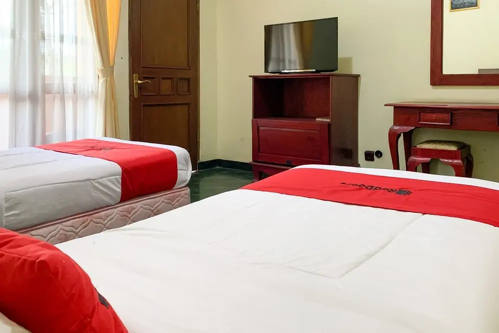 RedDoorz Near Rsud R. Syamsudin Sukabumi