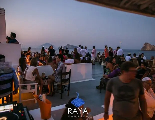 Hotel Raya