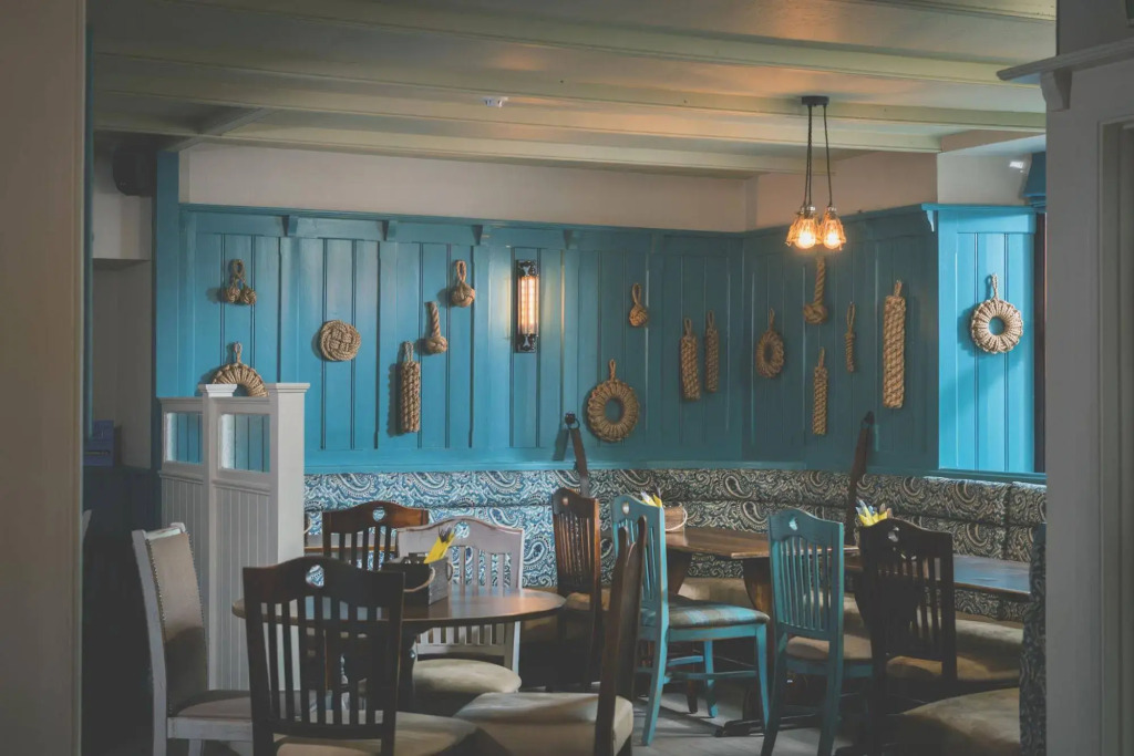 Harbour Inn