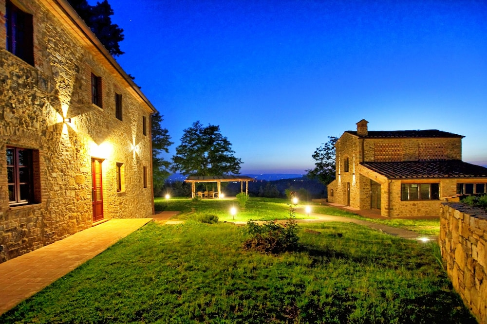 Villa Ferdinando by PosarelliVillas