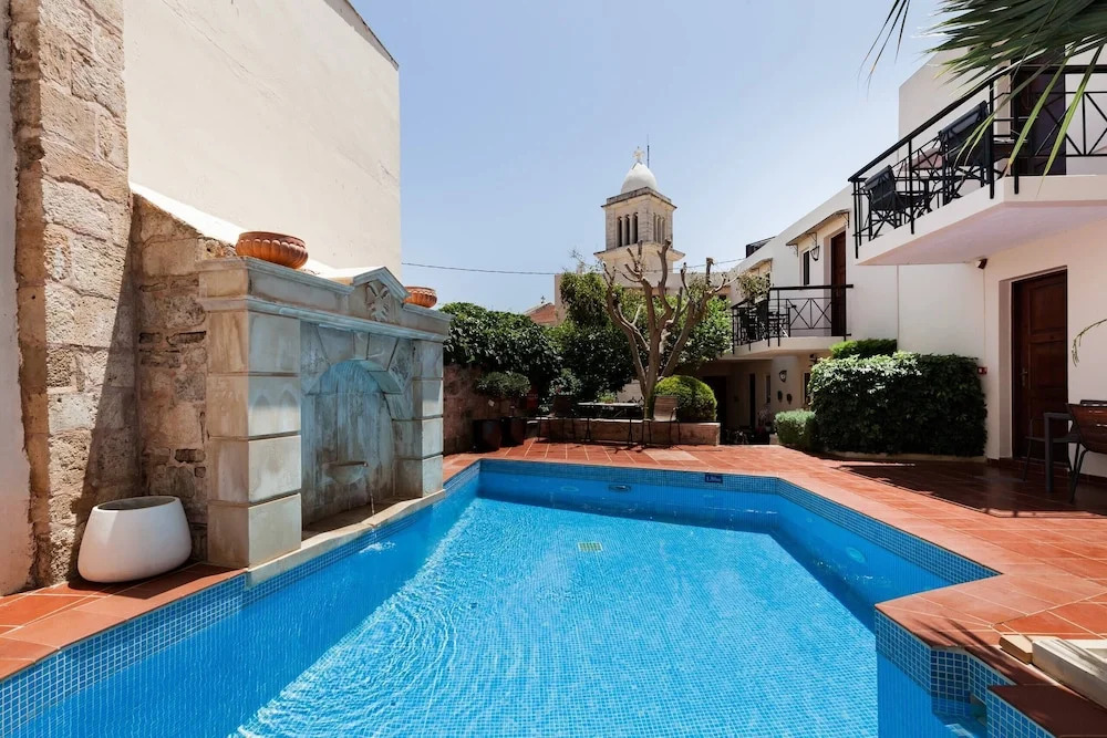 "panoramic Terrace, Sustainable Home, Pure Nature"