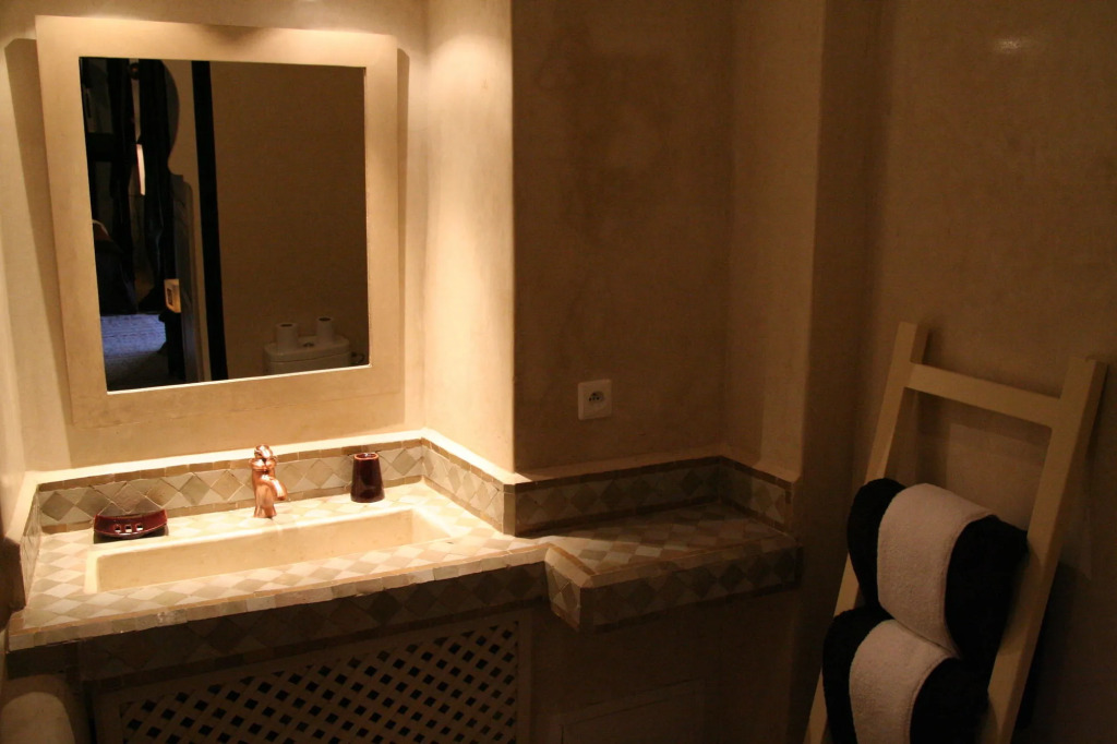 Riad 5 sens