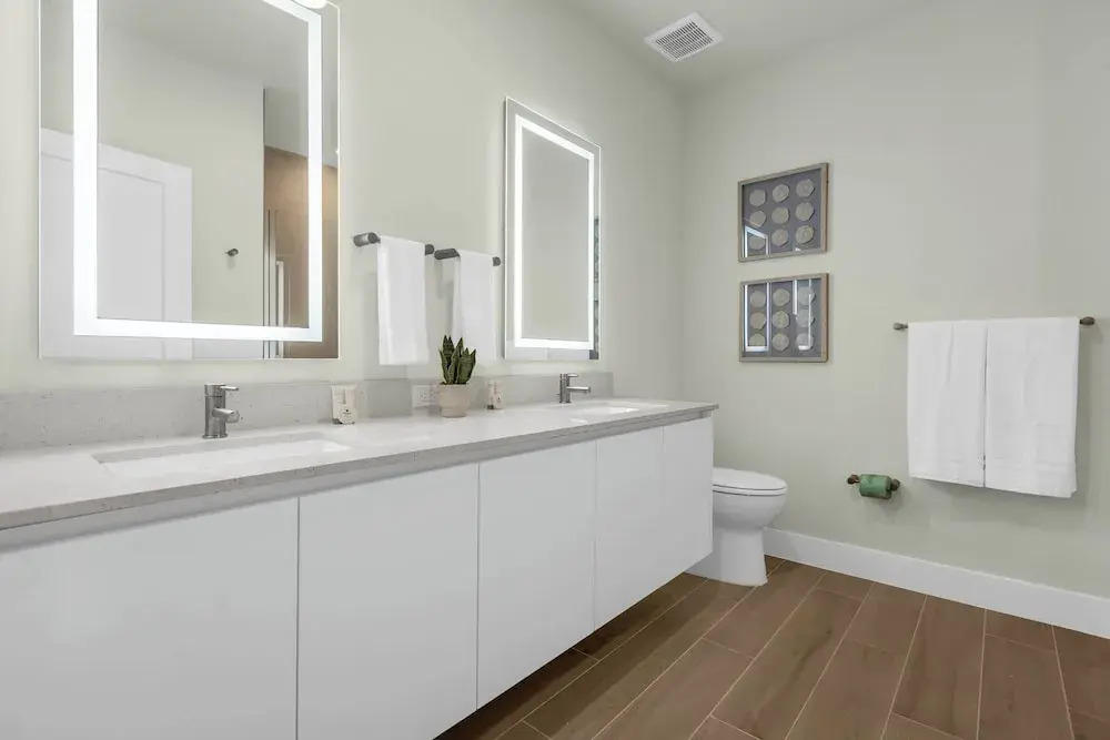 Upstaymodern 4BR Family Townhome w Private Pool