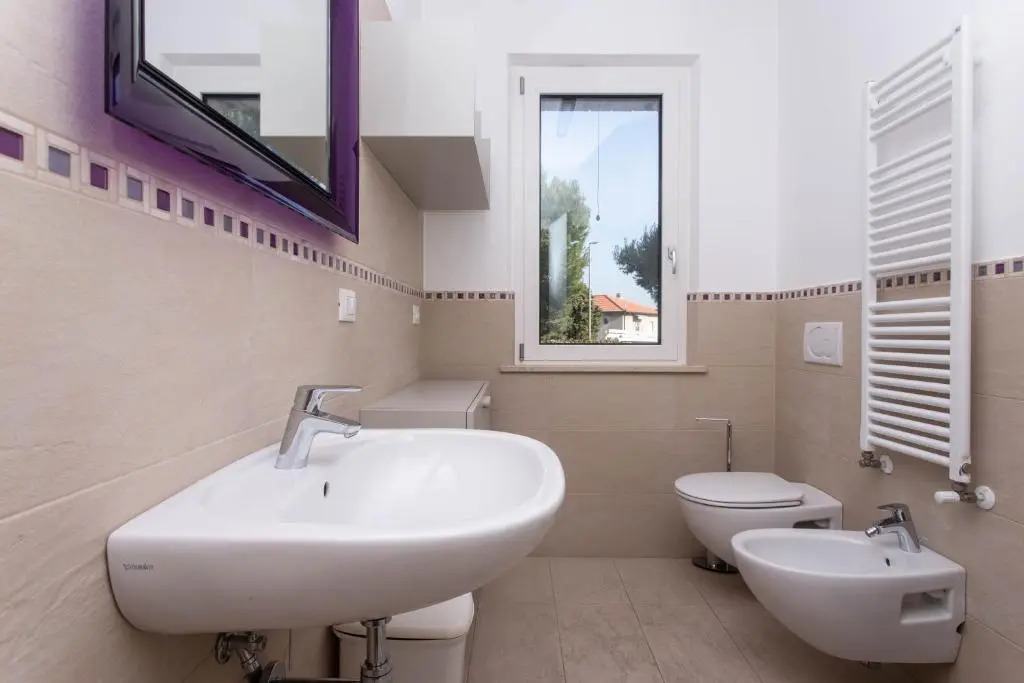 S18 - Sirolo, Nuovissimo Trilocale in Pietra Con Giardino Dx