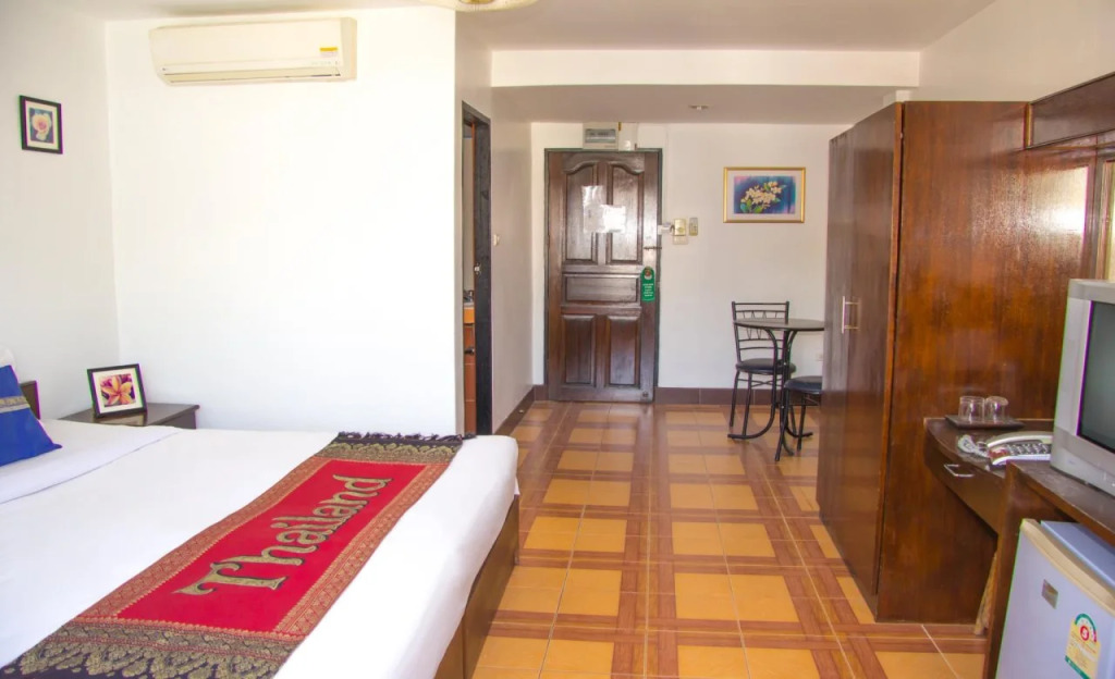 Sanuk Sabai Inn