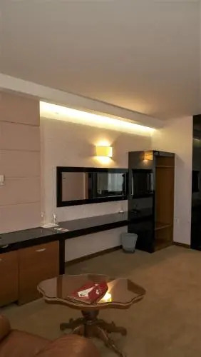 Hotel Consul