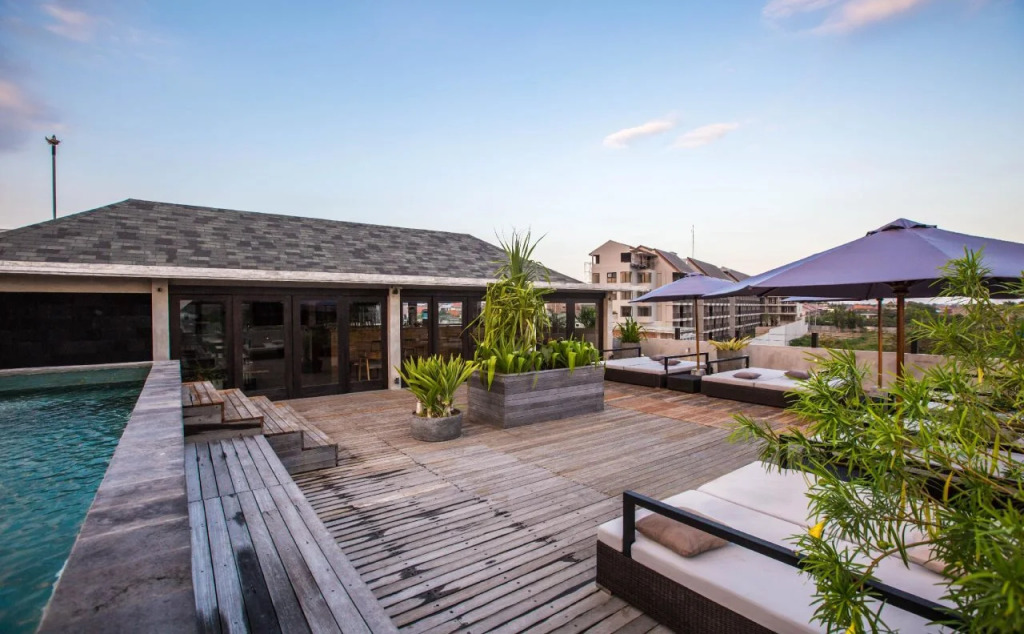Surf Motel Bali