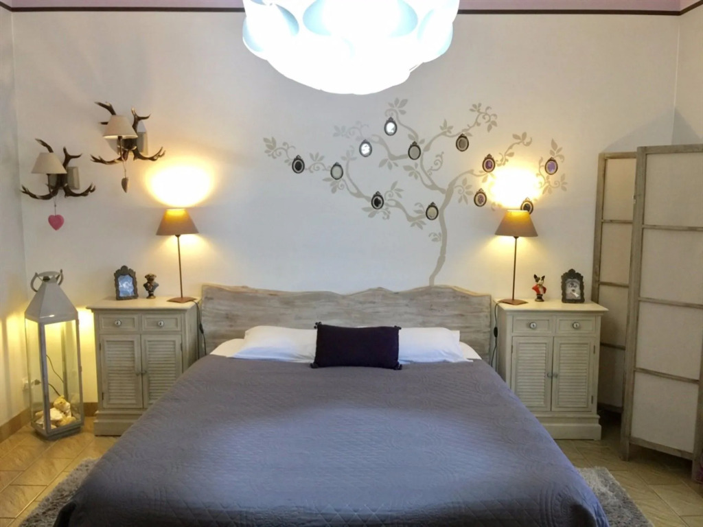 Domaine Ô Clair de Lune - Chambres dHôtes et Gîtes à Sarlat - Accès Cité Médiévale 5 minutes à pied - Parking - SPA & Massages en option - Piscine de saison